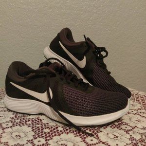 Nike Tennis Shoes Black Size 9 MENS